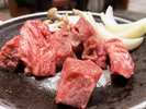ご自身のテーブルで焼く陶板焼き♪