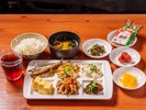 約40種類の朝食バイキングをお楽しみいただけます。