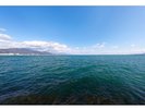 窓の向こうに広がる琵琶湖。時間ごとに表情を変える、飽きない絶景。