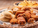 【朝食ビュッフェ】日本の自然が育んだ天然酵母で作ったパン。彩り豊かな毎日6種類のパンをご提供。