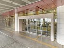 【エントランス】JR・膳所駅へは徒歩圏内。電車に乗れば、京都市内中心部へは短時間で到着。