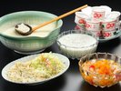 【ご朝食/一例】共通メニューはビュッフェスタイルで