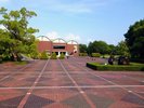 【山梨県立美術館】総展示数1万の他、ミレーの作品を多く展示してあります。当館よりお車で約12分。