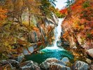 【昇仙峡】紅葉が見どころで紅葉と仙娥滝のコラボレーションは絶景です。当館よりお車で約27分。