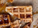 自家製ワッフル。毎日焼きたてを1F「maruru cafe」にてご提供。