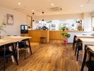 カフェダイニング店内(maruru cafe)2023年8月全面改装
