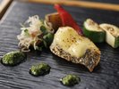 【土地の恵み会席】夏(2026年6月〜8月)焼き物 スズキのチーズ焼き