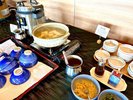 朝からほっこり湯豆腐に薬味をどうぞ