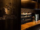 バー The Phoenix