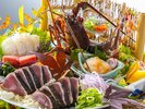 【皿鉢料理】工房で焼き上げた鰹をそのままご用意。地物伊勢海老や大月町産の鮪など土佐の幸を存分に