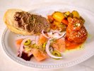 【ポンテヌオーヴォカフェ夕食】おすすめの前菜の4種盛り合わせ