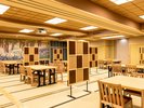 紫雲(400名収容可能、プロジェクター・防音完備、宴会・演奏会等にご利用いただけます)