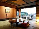 和室10畳(一例)