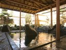 ・風情あふれる庭園露天風呂【1階大浴場内】15:00〜9:00(男女入替有)