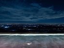 きらめく夜景が楽しめるインフィニティ露天風呂