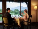 【ホテルレストラン】浅間山連峰を眺めるパノラミックオーベルジュをお楽しみください