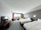 お部屋から時間とともに表情を変える浅間山の絶景をお楽しみください。