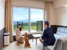 ドッグフレンドリールーム:浅間山を望むプライベートドッグラン付きのお部屋で、愛犬と心ゆくまで。