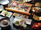 夏のごちそう旬彩会席一例