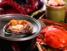 鮑の踊り焼きです。シンプルで贅沢な一品です。