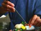 料理人の技に遊び心をプラスしてご提供いたします。
