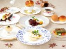 みかん鯛の「山の手フレンチ鯛めし」をはじめ、媛っ子地鶏など愛媛の自慢の食材を使用したフレンチコース