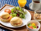 ���H��Eggs Benedict