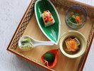 【和食コース】草津ゆばと枝豆すり流し じゅん菜 おぼろ海老 金魚草 水山葵 べっ甲餡