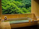 貸切露天風呂「石風呂」