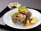 【有料:サザエのお造り】コリコリ食感と口の中に広がる磯の香りがたまらない!