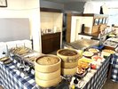 夕食ハーフバイキング会場