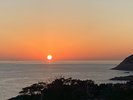 夕陽景色 太平洋にゆっくり沈む夕日を眺める事が出来ます(秋〜2月末頃まで)