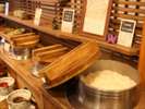 【田舎の朝食ビュッフェ】ぴかぴかのご飯は岩手県ひとめぼれですよ♪