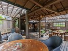 【だんぶり茶屋】心地よい高原の風を感じられる、さわやかな空間です。