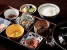 お食事 土鍋ご飯とお供
