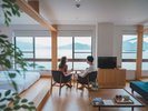 悠然と広がる海を眺めながら、身体も心もリラックス(ジュニアスイートC)