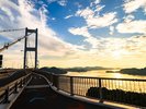 ご到着後、ご希望のお客様にはアテンダントが来島海峡大橋までのスカイウォークにご案内いたします。
