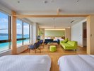 海と来島海峡大橋を望む、開放感あふれるオーシャンビューの客室。