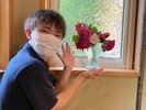 お花系男子の山家です。お花をきれいに飾って皆様のお越しをお待ちしております。