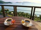 �y�����z���ꂽ�ăR�[�q�[�T�[�r�X