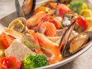 魚介とタロイモのアクアパッツァ