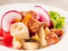 鴨のスモークと秋野菜のマリネ