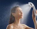 女性専用ルームのジャワ―ヘッドはReFaのFINE BUBBLE Uを備え付けています