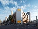 【駐車場】提携駐車場 タイムズステーション札幌すすきの フロントにてご案内後駐車をお願いしております。