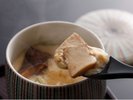 ぷるぷる茶碗蒸しにつつまれた、かぐや姫のような松茸♪