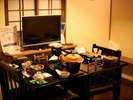 1階お食事処にはテレビも完備。家にいるような気軽さで過ごせます。