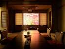 もみじの樹の目の前3階12.5帖のお部屋306「紫陽花」307「石楠花」(紅葉11月末頃)