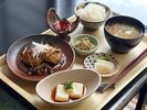 新・湯治プランのお料理例。会席ではなく体を整える日々の流れに合わせた献立