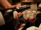 なみなみ注がれるマス酒、やっぱりいつもの麒麟山
