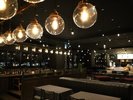 【Cafe & Bar LIBER】極上の炭火焼ステーキ”を提供するレストラン